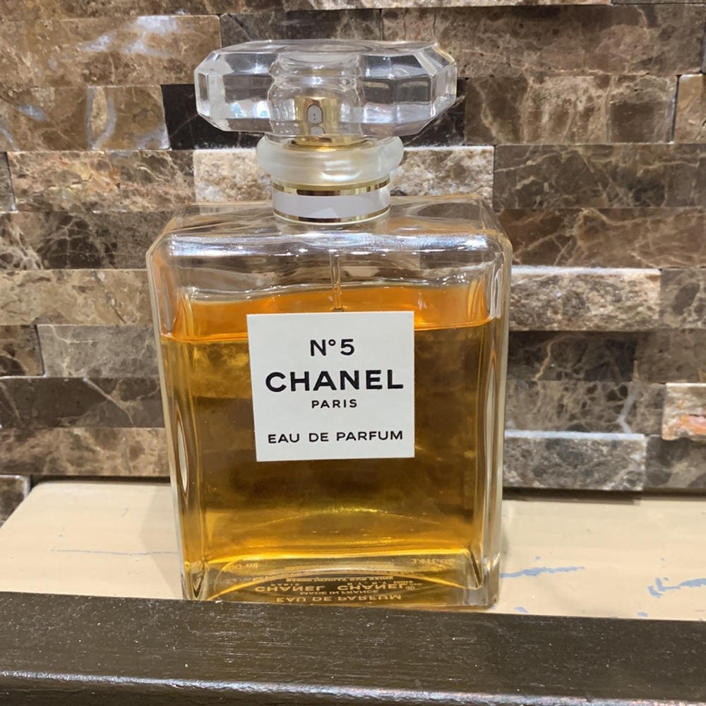 Chanel No 5 perfume Eau De Parfum 3.4 fl ounce size